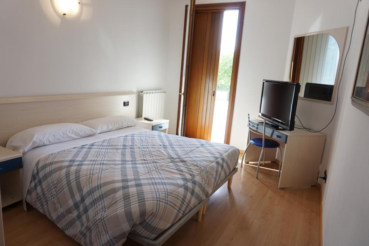 B&B La Villetta ブレーノ エクステリア 写真